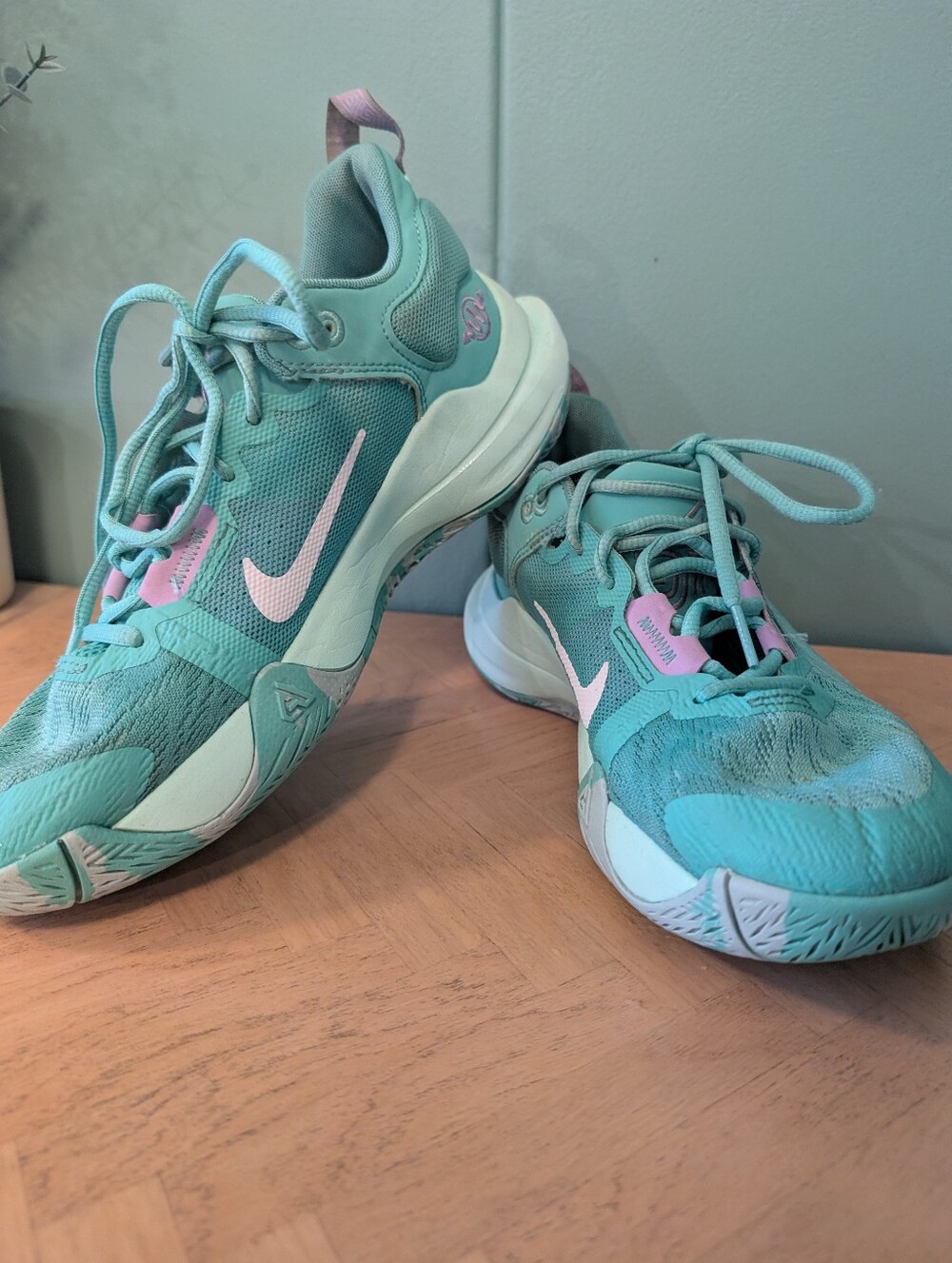 Nike Giannis Immortality 2 Mint Purple 2022 - Woman's Size 7.5